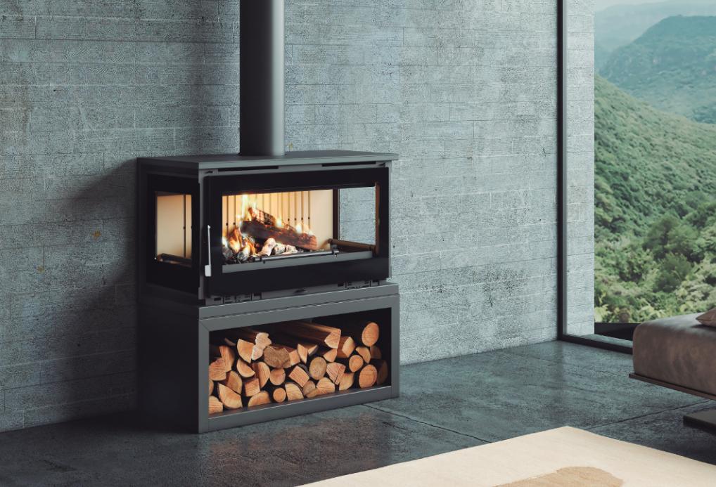 Poêle à bois ventilé 3 vitres avec bûcher - FIREMATIC Calgary - L 13.5 kW